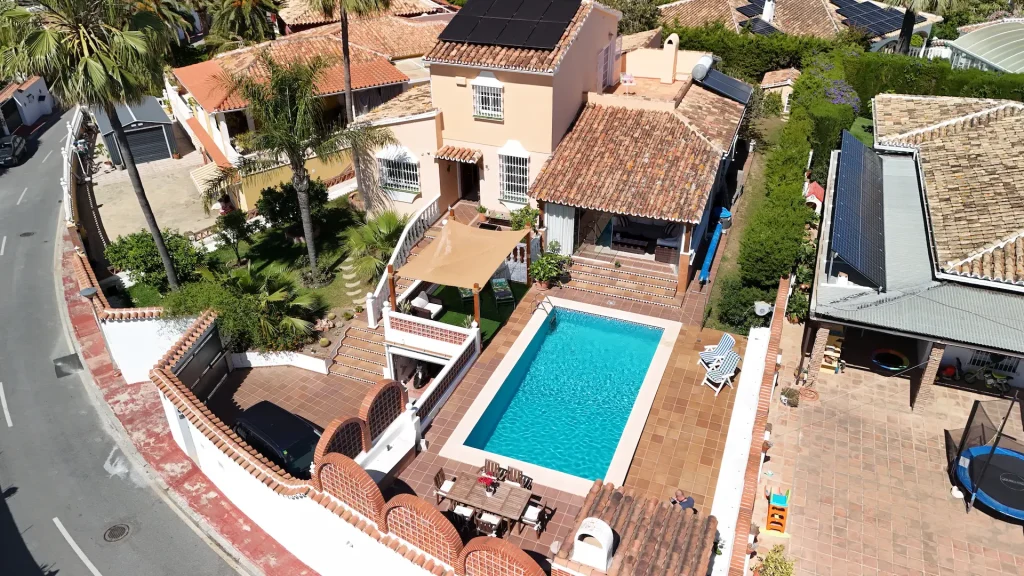 Drone shoot of house